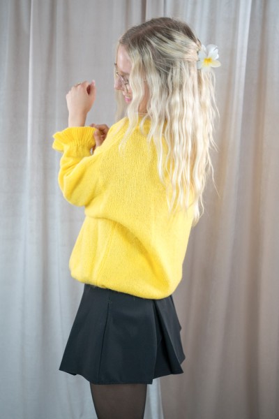 Strickpullover mit Rüschenärmeln gelb