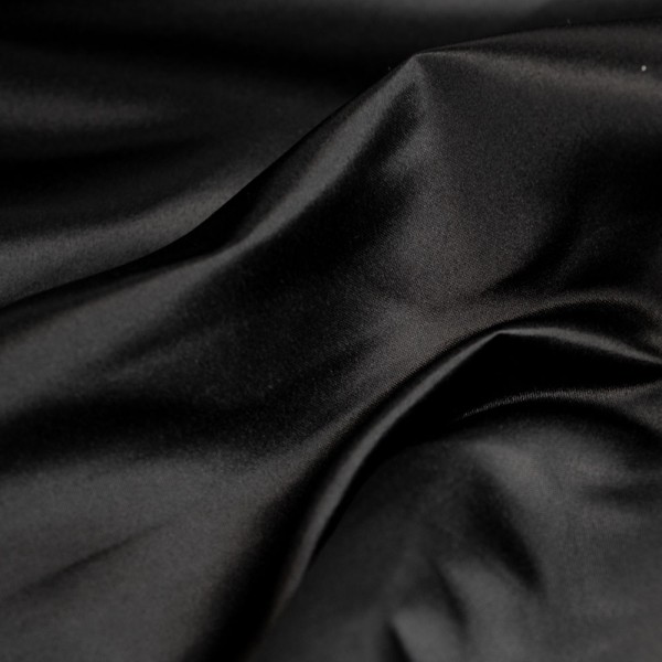 Italienischer Festtagssatin schwarz