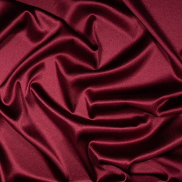 Italienischer Seidensatin bordeaux