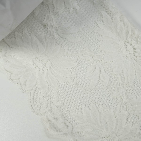 Elastische Spitzenborte 15cm Blume ivory