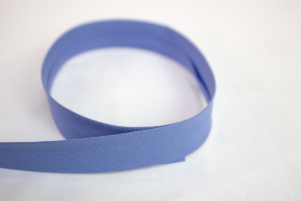 Elastisches Schrägband vorgefalzt mittelblau