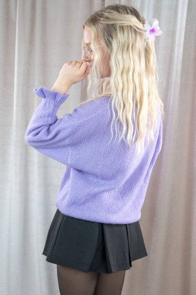 Strickpullover mit Rüschenärmeln beere