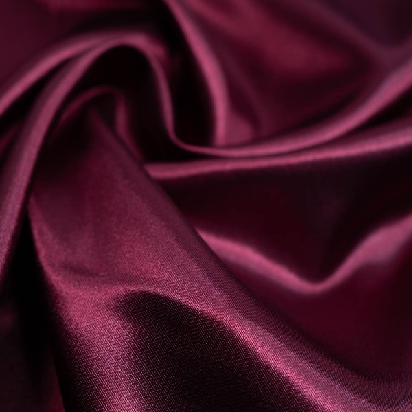 Satin Glänzend bordeaux