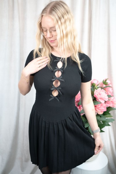 Strickkleid Schleifchen schwarz