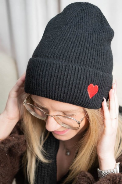 Strickmütze Herz schwarz