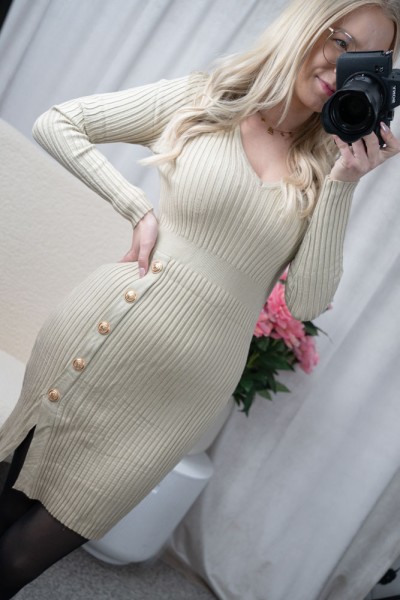Strickkleid mit Knopfleiste Kira hellbeige
