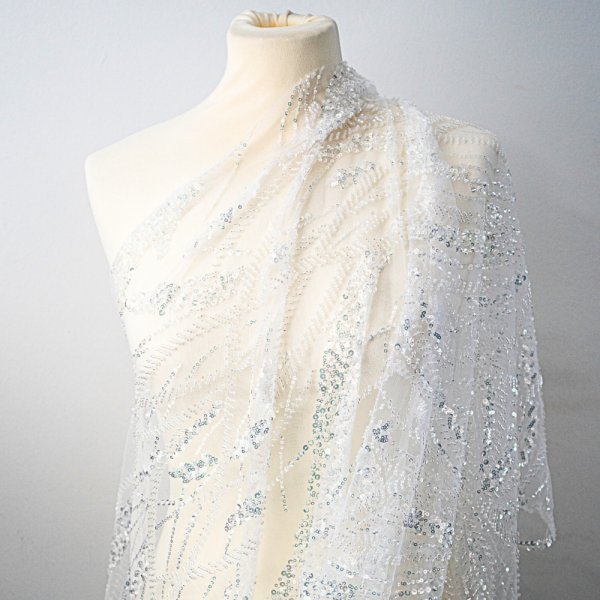 Brautkleidspitze Pailletten-& Perlenstickerei weiß