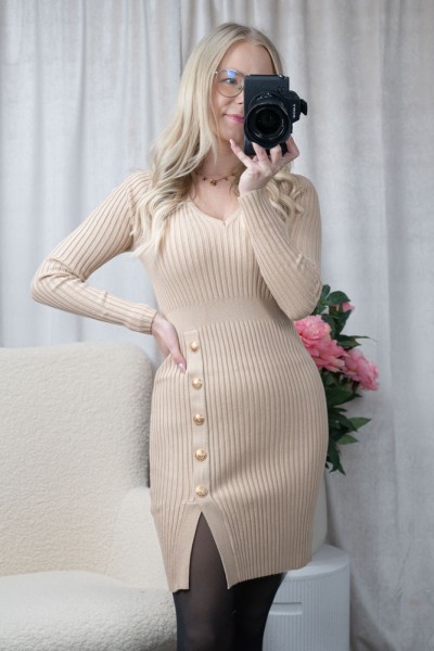 Strickkleid mit Knopfleiste Kira beige S/M